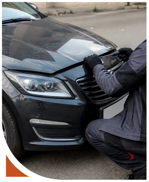Вскрытие капота автомобиля в Красноуфимске от 2539 р. | Разлок-Крф
